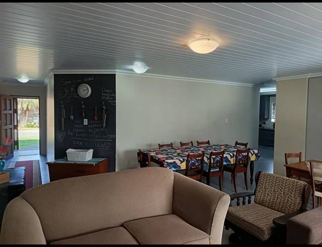 4 BEDROOM HOUSE FOR SALE IN HARTENBOS HEUWELS